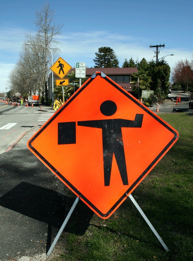 The city of Kirkland will begin construction later this month on 620 linear feet of sidewalk along the south side of Northeast 100th Street. The street is located along the Peter Kirk Elementary school walk route.