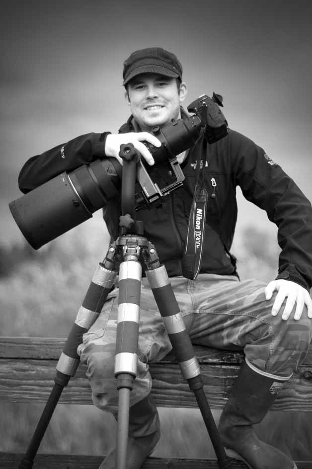 Kirkland photographer Aaron Baggenstos will launch his new book Dec. 1 that features Lake Washington wildlife photos.