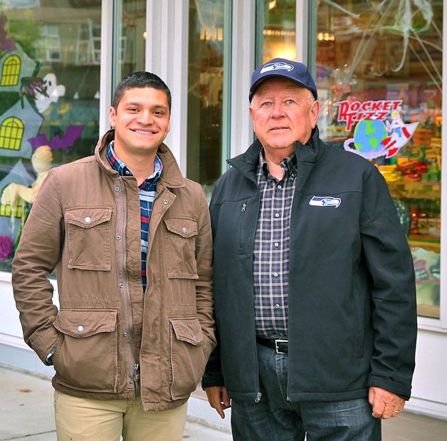 Kirkland City Council candidate Jason Chinchilla and former City Council member Santos Contreras.