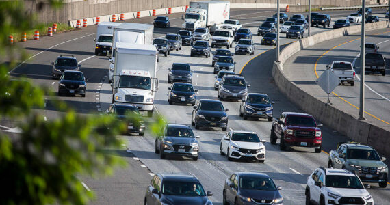 Traffic slows as it moves around the bend of northbound I-5 through north Everett on May 22, 2024. (Sound Publishing file photo)